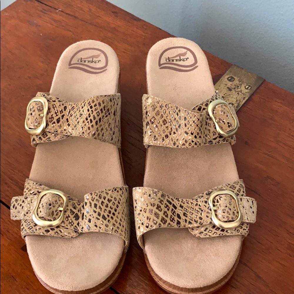 DANSKO SOPHIA SUEDE AND SNAKESKIN SIZE 41